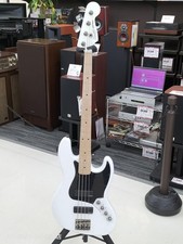 SQUIER BASSO JAZZ ATTIVO