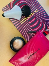 MAC Trick Of The Light Extra