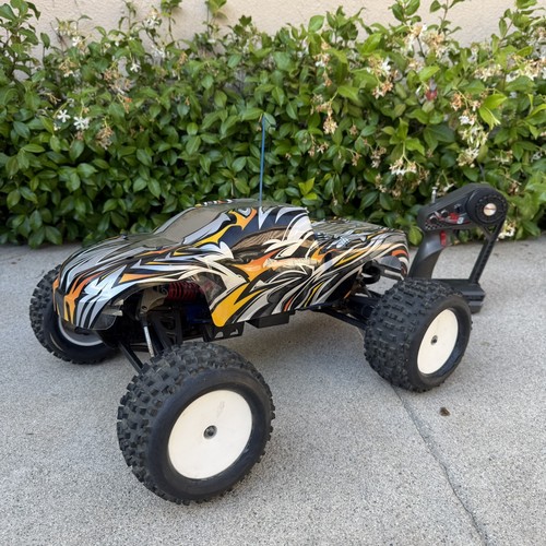 Monster truck traxxas revo - monster,
