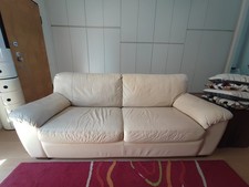 Divano letto 3 posti in pelle color crema