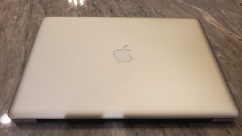 Apple macbook pro pollici - apple,