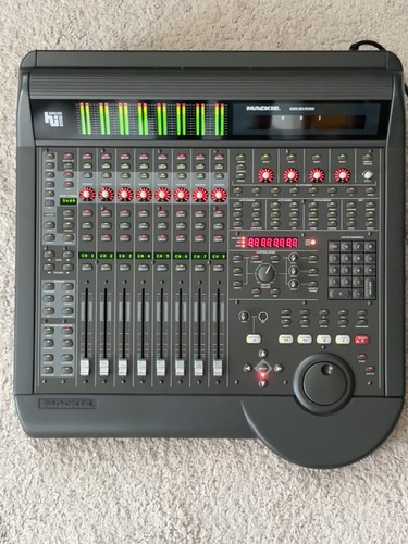 Mackie hui controller - mackie,