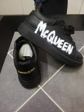 ALEXANDER McQUEEN GRAFFITI