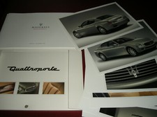 MASERATI CARTELLA MEDIA "MASERATI QUATTROPORTE "COME DA FOTO -OTTIME CONDIZIONI