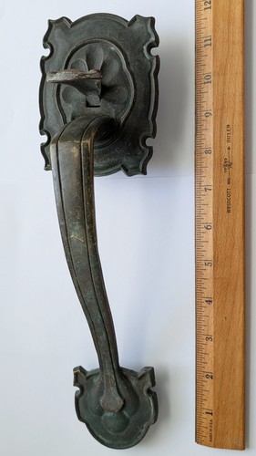 Antica maniglia porta bronzo