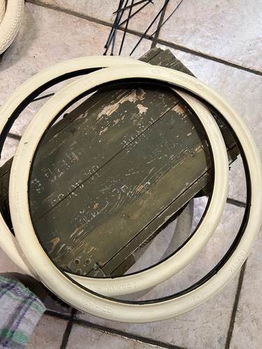 Tyre copertone gomma - copertone,