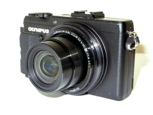 Fotocamera digitale compatta
