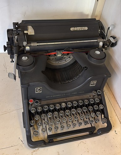 Macchina scrivere olivetti - scrivere,