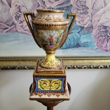 Antico vaso urna vaso