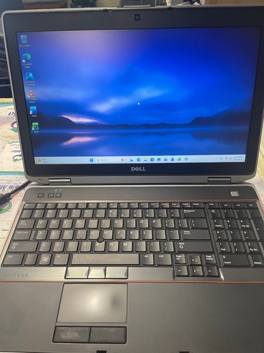 Dell latitude e6520 laptop - dell,