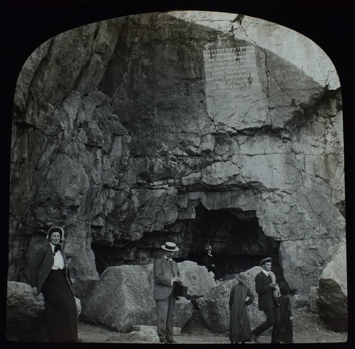 Swanage the tilly whim caves - the,