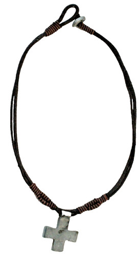 Collier avec croix metal - collier,