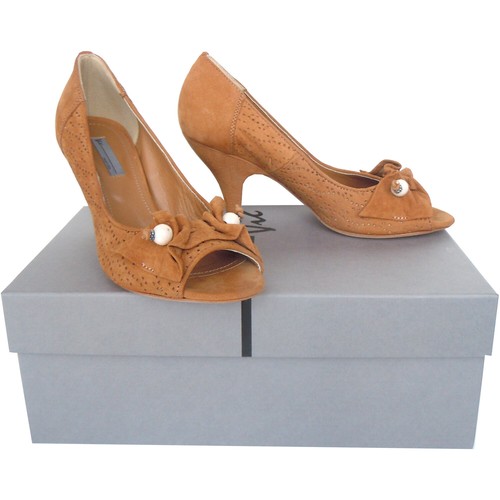 175 vic - €175,