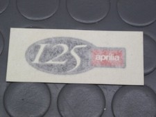 ADESIVI ORIGINALI APRILIA GENUINE DECAL SCARABEO 125 LOGO TARGHETTA #2