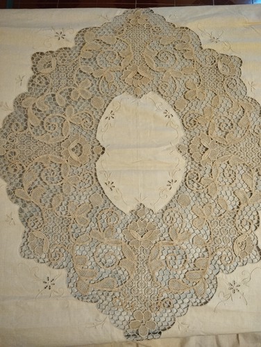 Copriletto matrimoniale antico