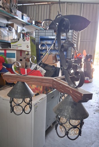 Lampadario rustico - lampadario,