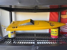 Pursuit Brushless RC Barca