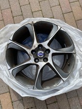 Cerchioni Volvo V60 2016 R18 -
