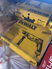 DEWALT DWD520K Kit trapano a percussione impugnatura a pistone VSR da 1/2 pollice