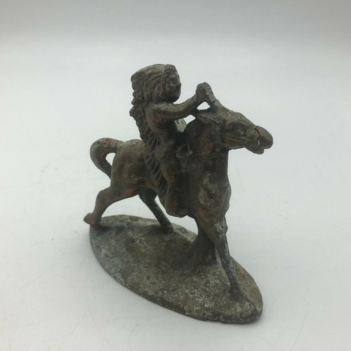 Capo indiano statuina
