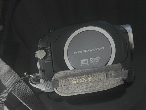 Sony handycam dcr dvd703e - sony,