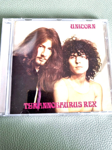 Tyrannosaurus rex unicorn - -,