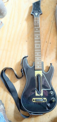 Older guitar hero - guitar, hero/hero
