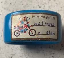 MULINO BIANCO - Gadget raro: Portatovaglioli blu in plastica rigida