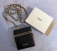 CHANEL Beaute custodia per