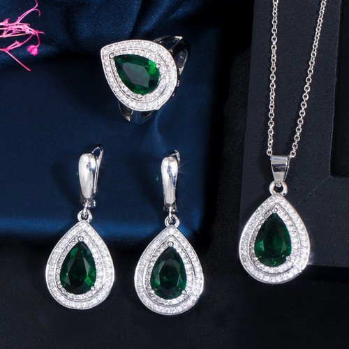 Collana con ciondolo - a, goccia