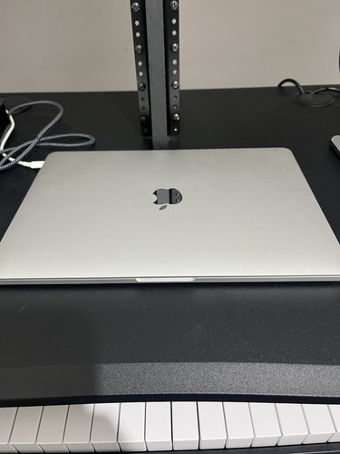 Apple macbook pro 256gb - macbook,
