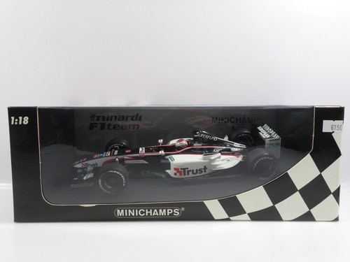 Minichamps 100030019 - 1:18,