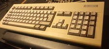 tastiera amiga 2000 ottime condizioni