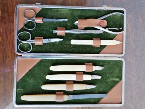 Set manicure vintage astuccio