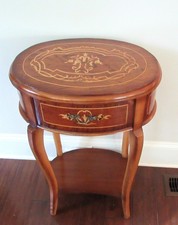 Splendido tavolino antico