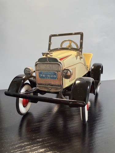Hallmark kiddie car classics - car,