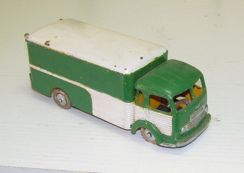 Simca cargo 33an dinky - cargo., 33.
