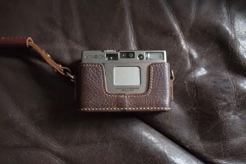 Custodia mezza fotocamera - , in