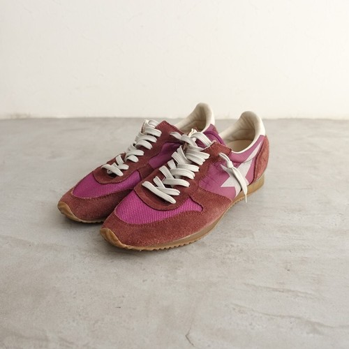 Golden goose haus - goose,