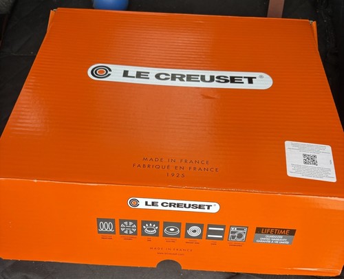 Creuset empty cardboard - creuset,