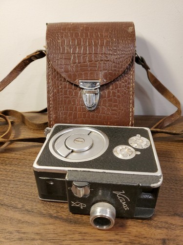 Cine camera macchina