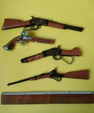 Armi giocattolo modellini Marx Toys. Metallo. anni '60. Perfetti e funzionanti.