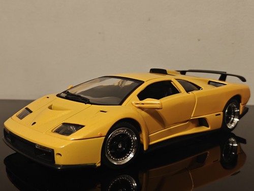 Modellino auto pressofuso