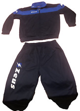 ZEUS TUTA COMPLETA UOMO? TAGLIA 3XL COLORE NERO CON INSERTI BLU E LOGO IN BIANC