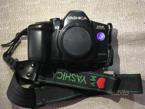 Yashica 109 con dorso - 109, data