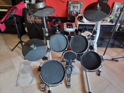 Batteria elettronica usata - batteria,