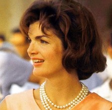 Collana di perle Kenneth Jay Lane KJL JACKIE KENNEDY iconica nidificazione triplo filo