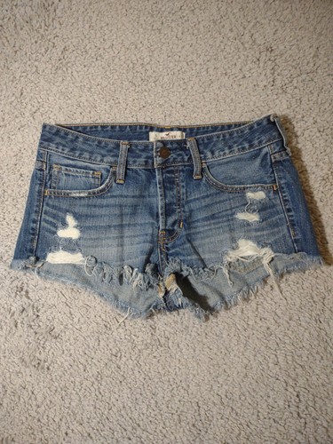 Hollister jeans cut off - cut,