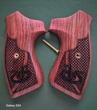Colt Python impugnature