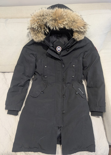 Authentic canada goose - -,